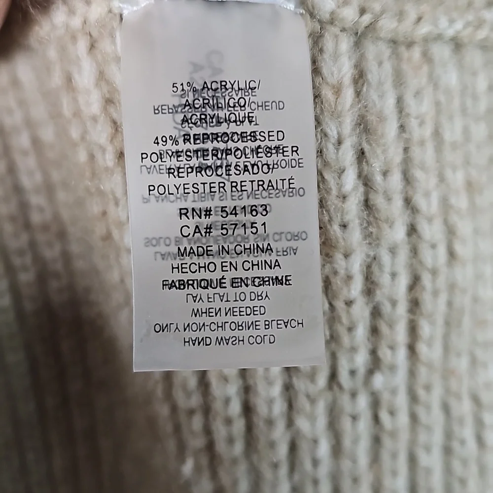 Calvin Klein Scarf & Beanie.